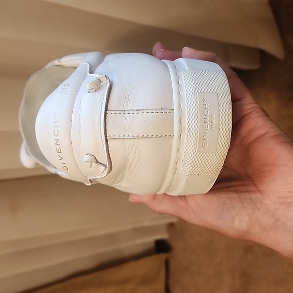 Givenchy Urban Street Leather Sneakers - Picture 11 of 16